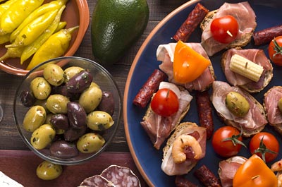 Speisekarten vom Spanier und regionalen Lieferservices für spanische Spezialitäten auf FrischBox.de!